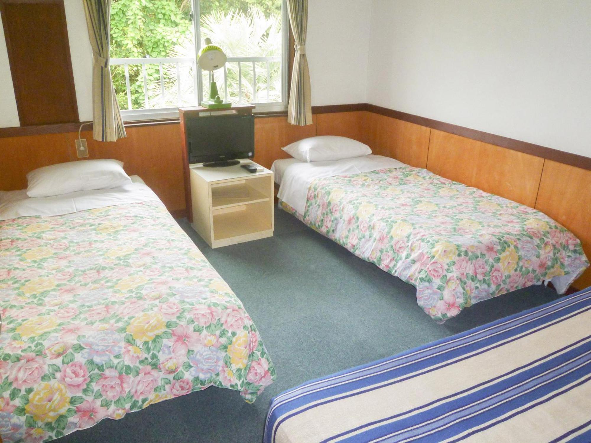 Pension Flora Tateyama  Eksteriør billede